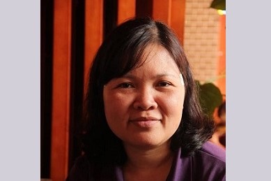 Một cái cúi đầu để ba năm sau nhìn lại!